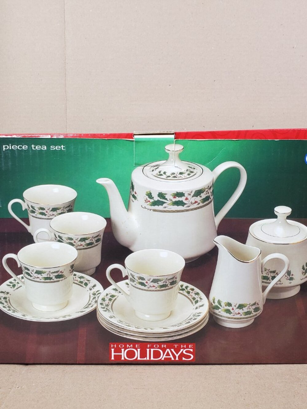Home For The Holidays By Holly Holiday Festive 12 Piece Tea Set Christmas Gift